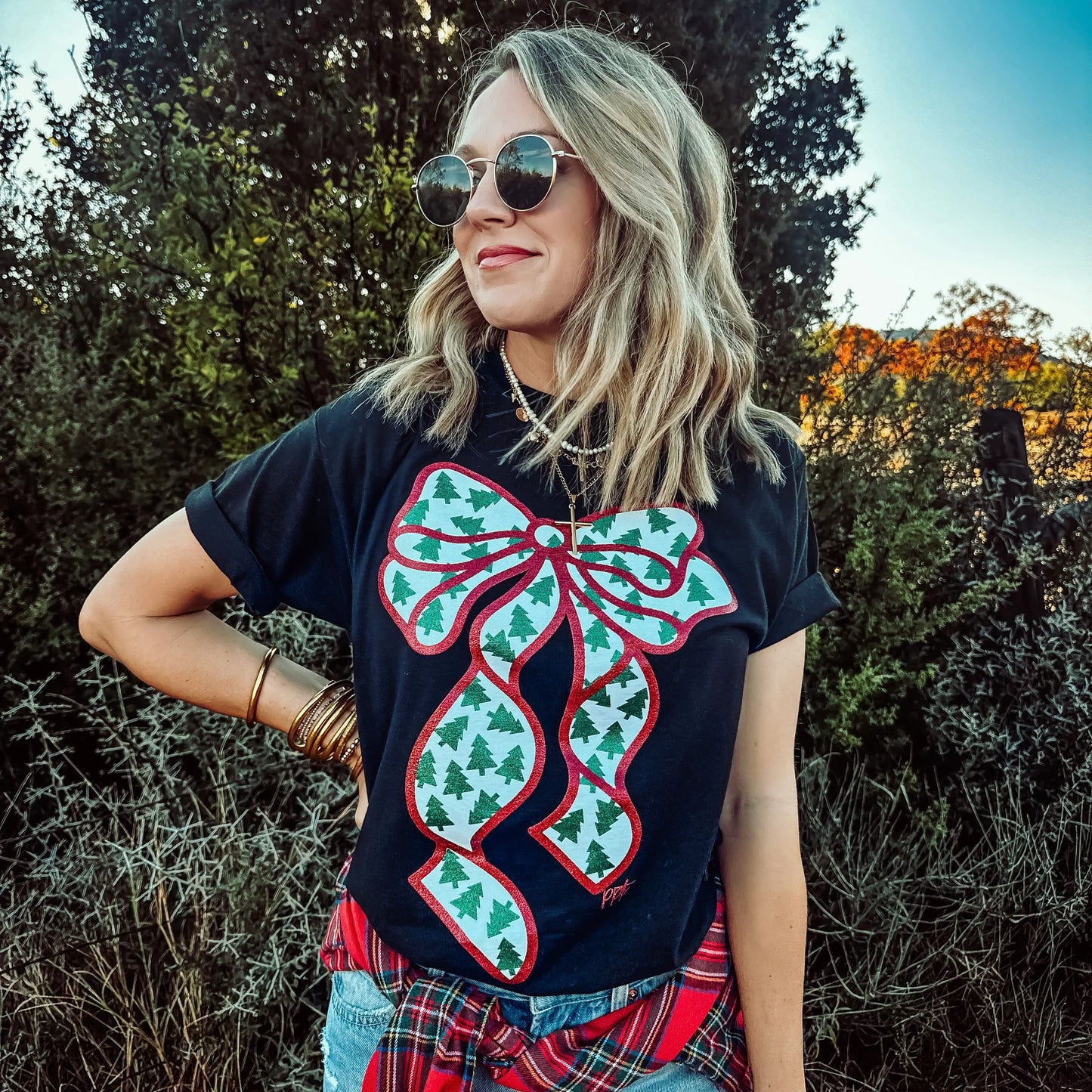 Glitter Bow with Tiny Trees