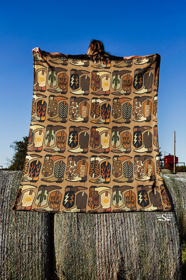 Boot Scootin' Blanket - Neutral